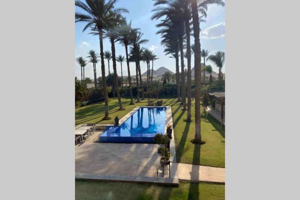 Villa Abu Sir Pyramids And Palm View Cairo